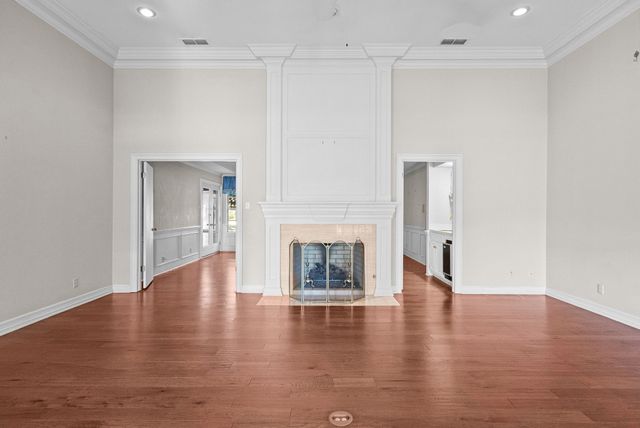 1807 Royal Oak Drive, Tyler, TX 75703