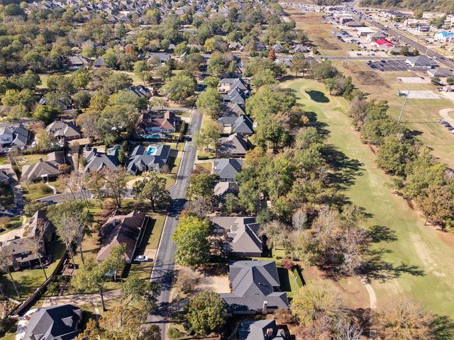 1807 Royal Oak Drive, Tyler, TX 75703