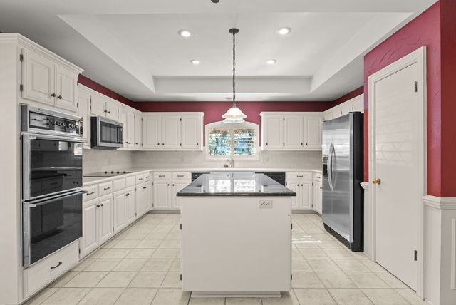 1807 Royal Oak Drive, Tyler, TX 75703