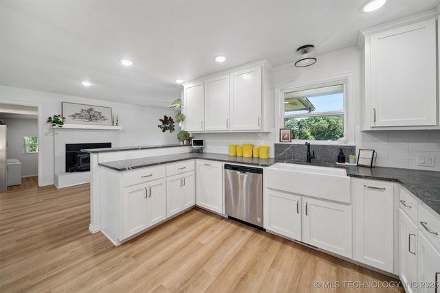 15852 E 450 Road, Claremore, OK 74017