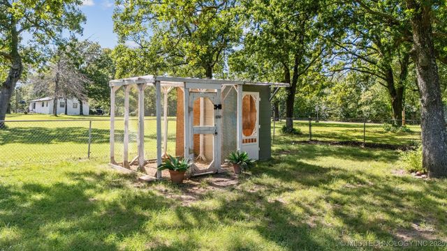 15852 E 450 Road, Claremore, OK 74017