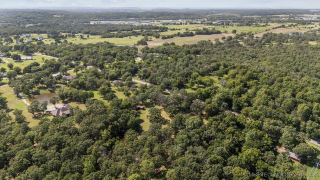 15852 E 450 Road, Claremore, OK 74017