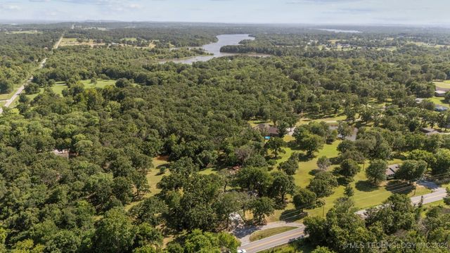 15852 E 450 Road, Claremore, OK 74017