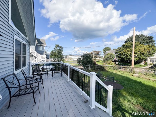 1088 East Broadway, Milford, CT 06460