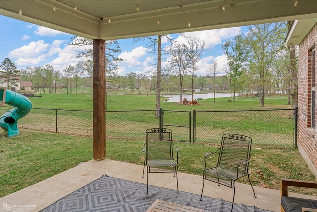 5107 Waters Edge Drive, Benton, LA 71006