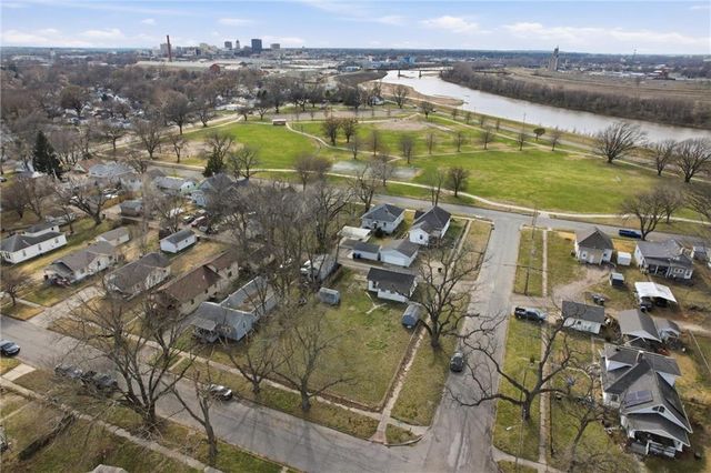 647 NE Grattan Street, Topeka, KS 66616