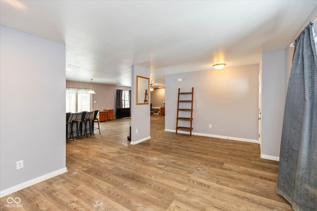 6221 E Ayrshire Circle, Camby, IN 46113