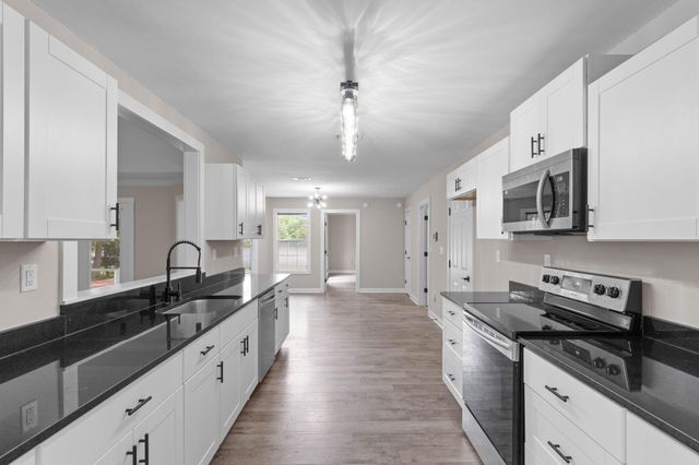 16 Del Cerro Camino, Crestview, FL 32539