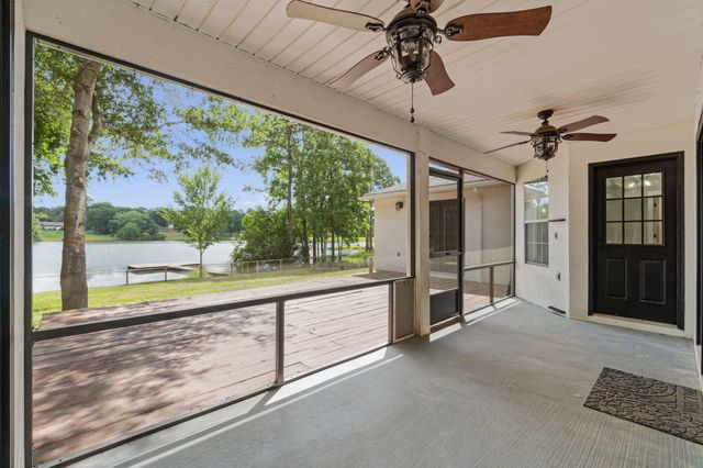 16 Del Cerro Camino, Crestview, FL 32539