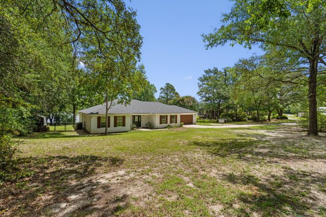 16 Del Cerro Camino, Crestview, FL 32539