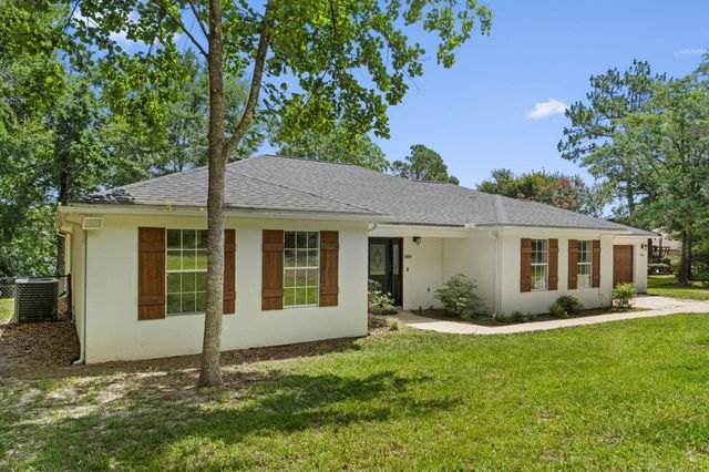 16 Del Cerro Camino, Crestview, FL 32539