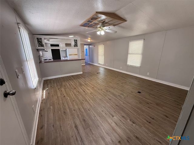 341 Buck Trail, Canyon Lake, TX 78133