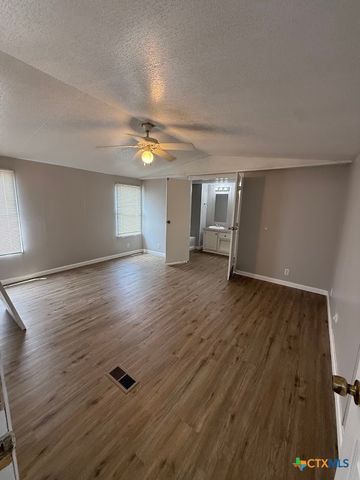 341 Buck Trail, Canyon Lake, TX 78133