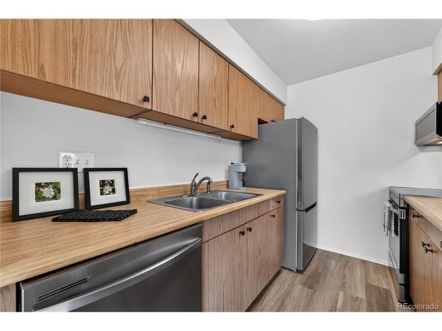 8417 Everett Way E, Arvada, CO 80005