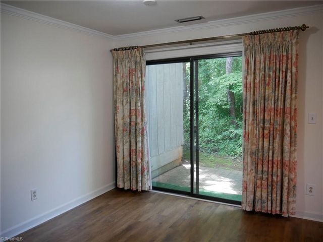 211 Lamplighter Circle, Winston-salem, NC 27104