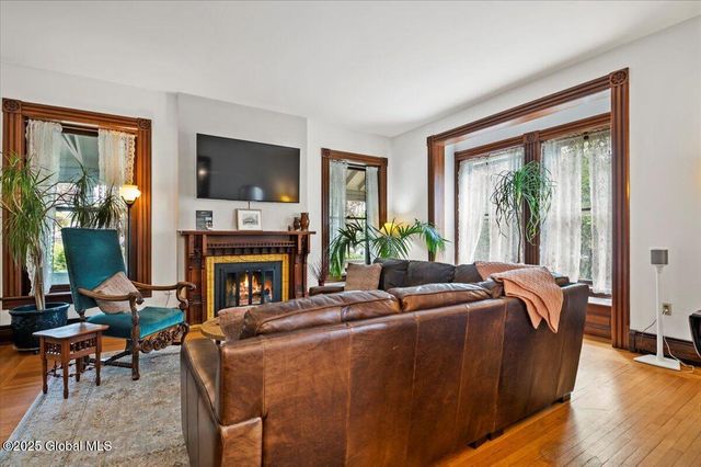 605 N Broadway, Saratoga Springs, Inside, NY 12866