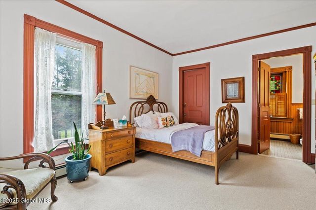 605 N Broadway, Saratoga Springs, Inside, NY 12866