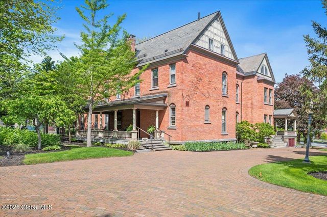 605 N Broadway, Saratoga Springs, Inside, NY 12866