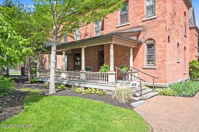605 N Broadway, Saratoga Springs, Inside, NY 12866