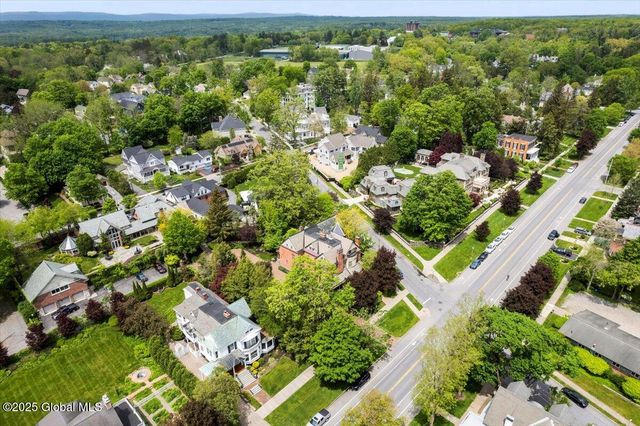 605 N Broadway, Saratoga Springs, Inside, NY 12866