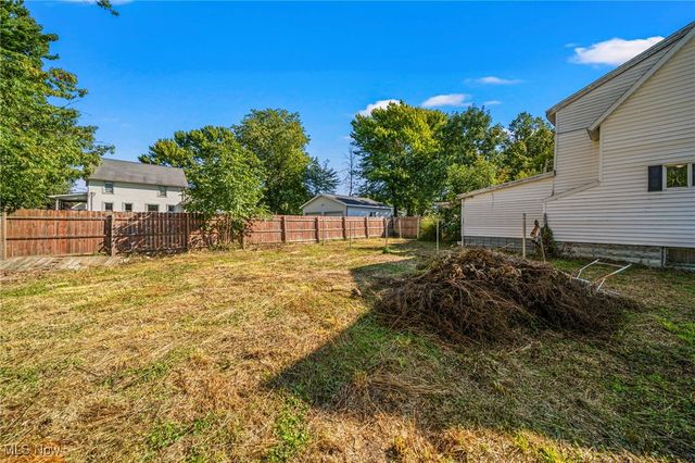 1923 W 11th Street, Ashtabula, OH 44004