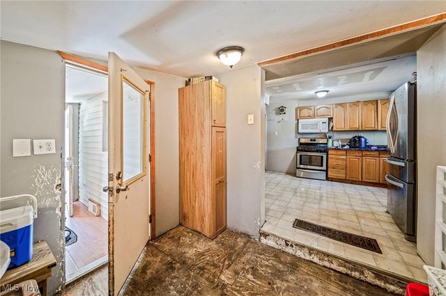 1923 W 11th Street, Ashtabula, OH 44004