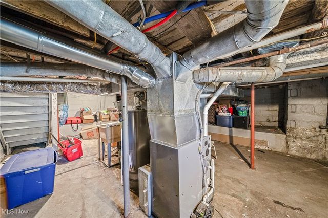 1923 W 11th Street, Ashtabula, OH 44004