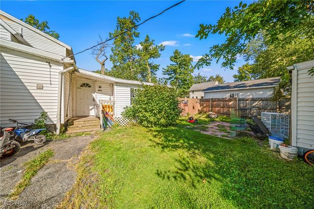 1923 W 11th Street, Ashtabula, OH 44004