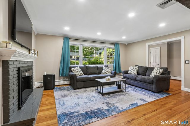 23 Dana Road, Danbury, CT 06811