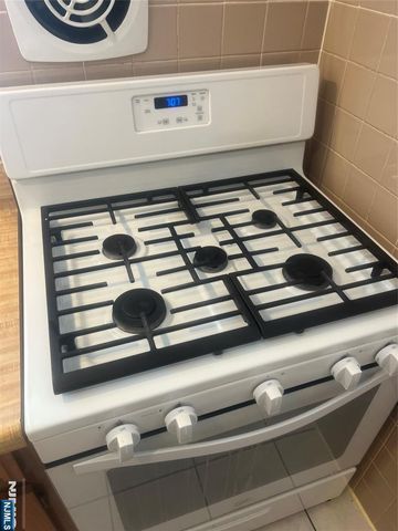 534 Kearney Avenue 2, Cliffside Park, NJ 07010