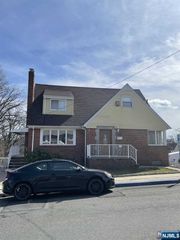 534 Kearney Avenue 2, Cliffside Park, NJ 07010