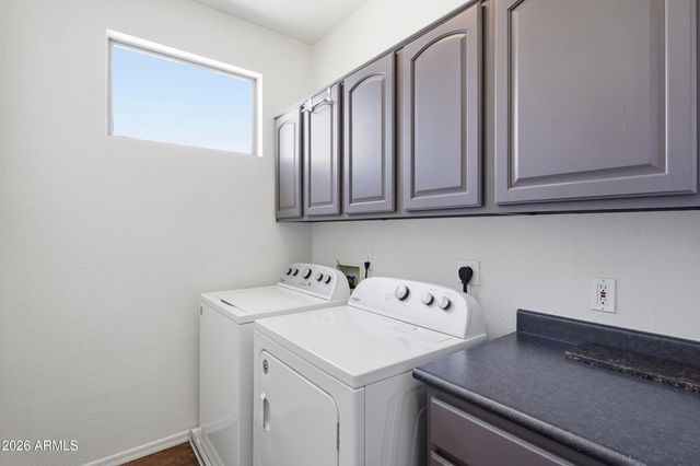 1835 E DUNBAR Drive, Phoenix, AZ 85042