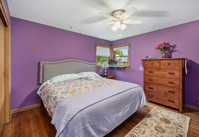 1835 Elm AVENUE, South Milwaukee, WI 53172