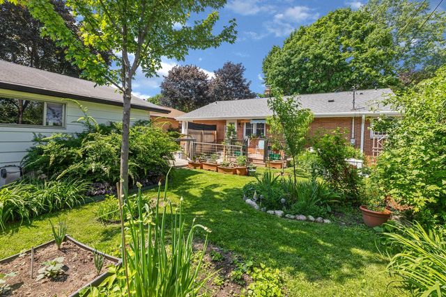 1835 Elm AVENUE, South Milwaukee, WI 53172