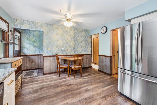 1835 Elm AVENUE, South Milwaukee, WI 53172