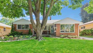 1835 Elm AVENUE, South Milwaukee, WI 53172