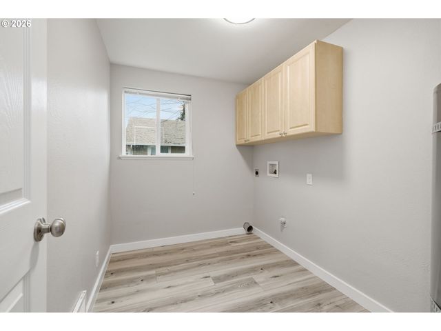 835 BOBOLINK Ave, Eugene, OR 97404