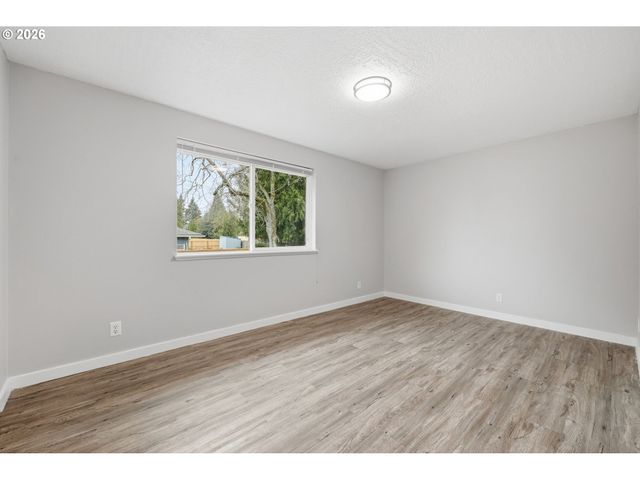 835 BOBOLINK Ave, Eugene, OR 97404