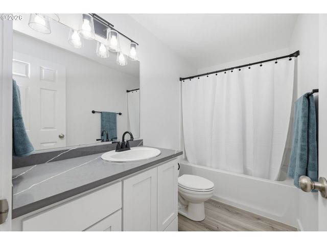 835 BOBOLINK Ave, Eugene, OR 97404