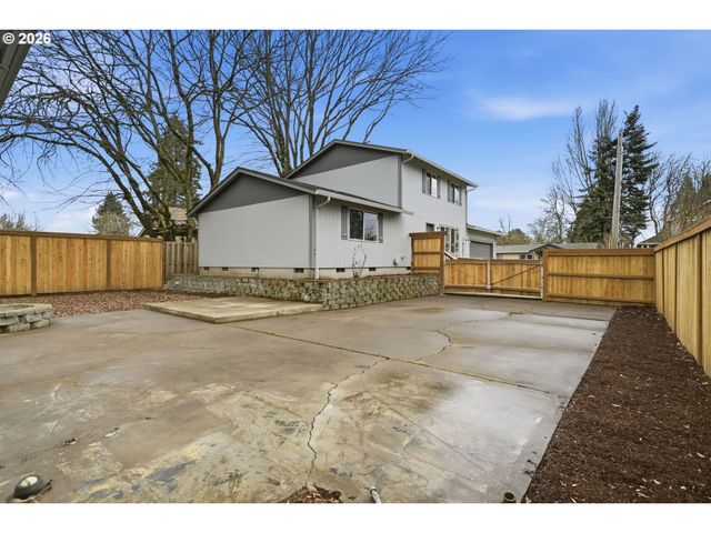835 BOBOLINK Ave, Eugene, OR 97404