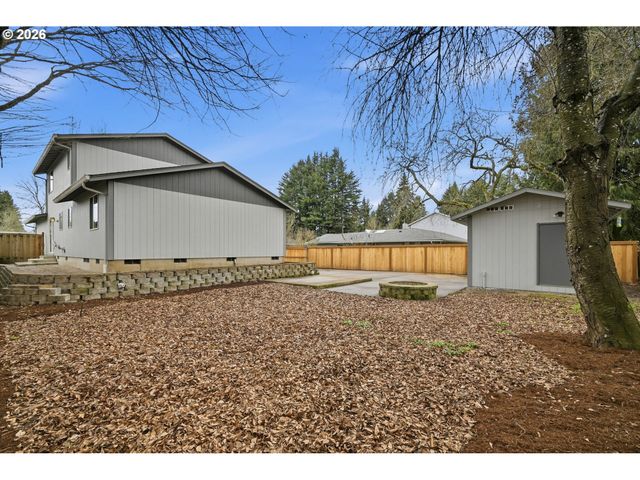835 BOBOLINK Ave, Eugene, OR 97404