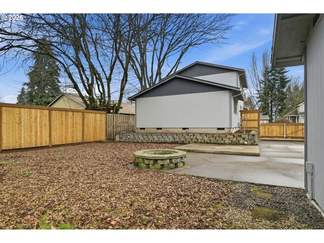 835 BOBOLINK Ave, Eugene, OR 97404