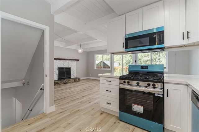 1106 Grass Valley Road, Lake Arrowhead, CA 92352