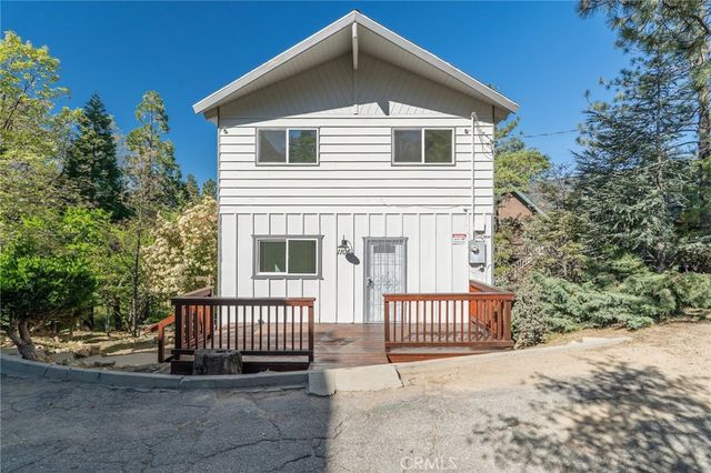1106 Grass Valley Road, Lake Arrowhead, CA 92352