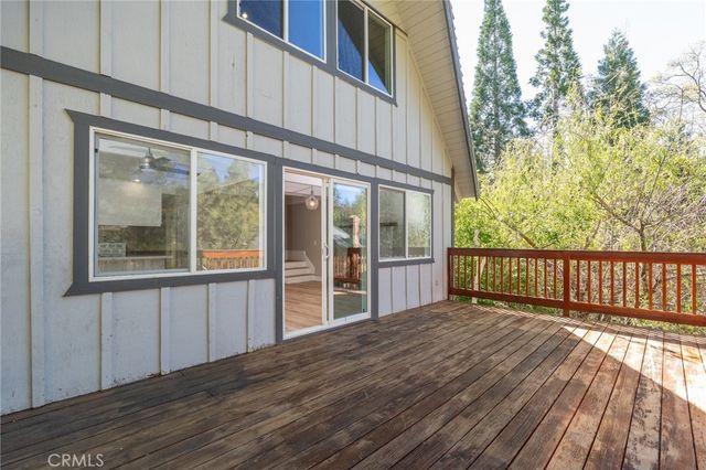 1106 Grass Valley Road, Lake Arrowhead, CA 92352