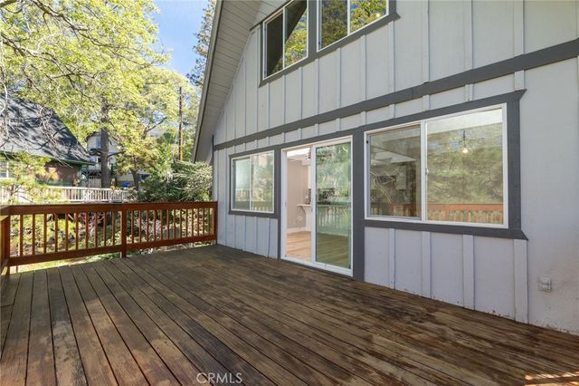 1106 Grass Valley Road, Lake Arrowhead, CA 92352