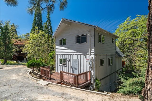 1106 Grass Valley Road, Lake Arrowhead, CA 92352