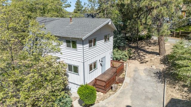 1106 Grass Valley Road, Lake Arrowhead, CA 92352