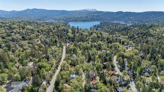 1106 Grass Valley Road, Lake Arrowhead, CA 92352
