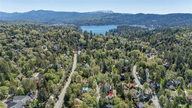1106 Grass Valley Road, Lake Arrowhead, CA 92352